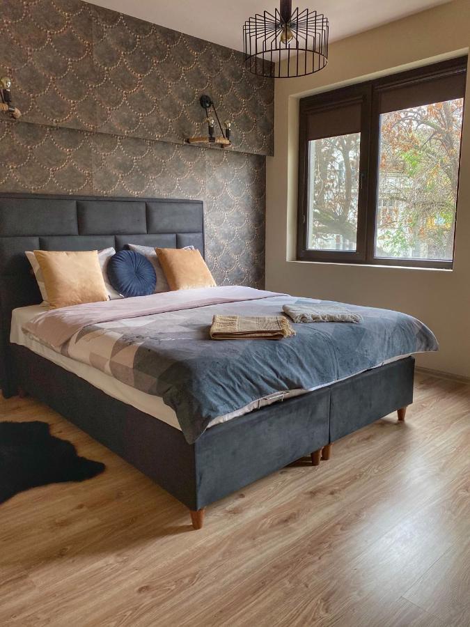 Stylish Urban Apart New 2021 Close To The Beach Varna Exterior photo